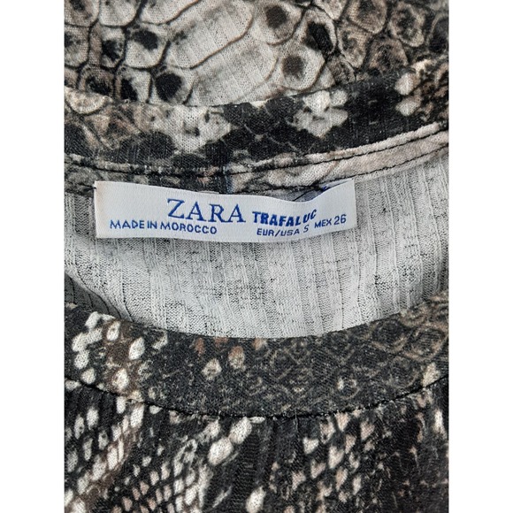 Zara Womens Gray Black Snakeskin Reptile Print Peplum Top Short Sleeve S - Picture 5 of 6